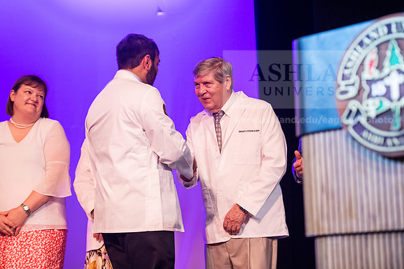 ScharCON_PAWhiteCoat0822ALW_7756