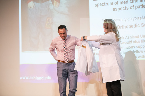 ScharCON_PAWhiteCoat0822ALW_7635