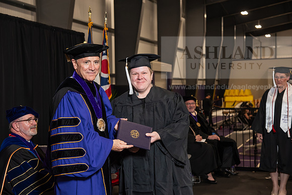 112SpGradBachelorArts0524TR_DSC_5244