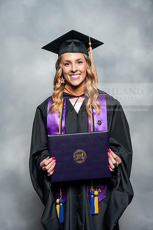 147SpGradMasterBusinessAdmin0525AU-Graduation-2025-Andrew-0459