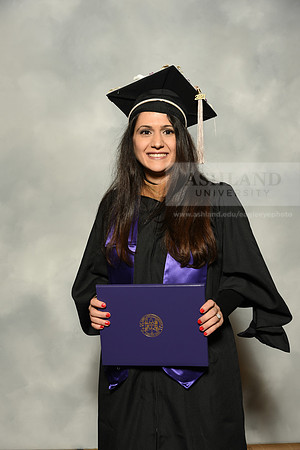 012MasterBusinessWiGrad1221MP7_0654