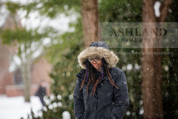 StudentsReturnWinterCampus0125AWB_6823