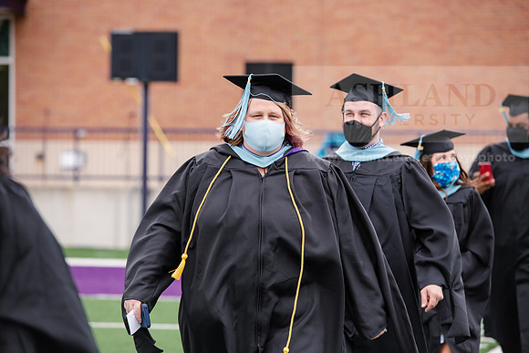 041SPGradProcessional0521ALW_3246