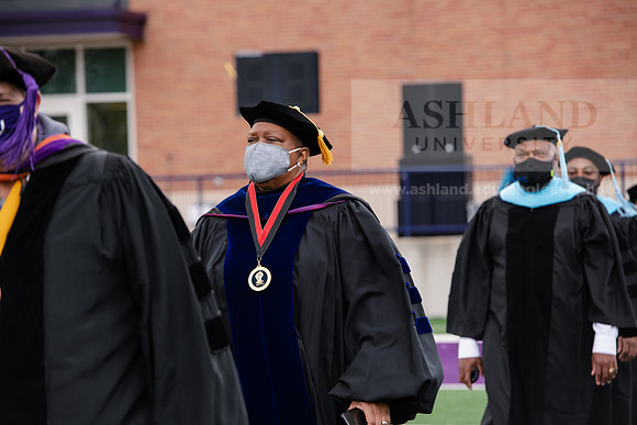 015SPGradProcessional0521ALW_3204