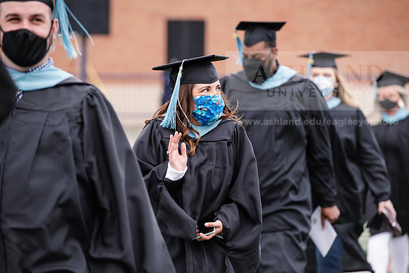 043SPGradProcessional0521ALW_3249