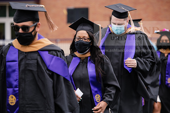 107SPGradProcessional0521ALW_3335