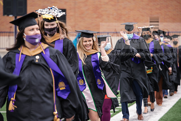 076SPGradProcessional0521ALW_3294