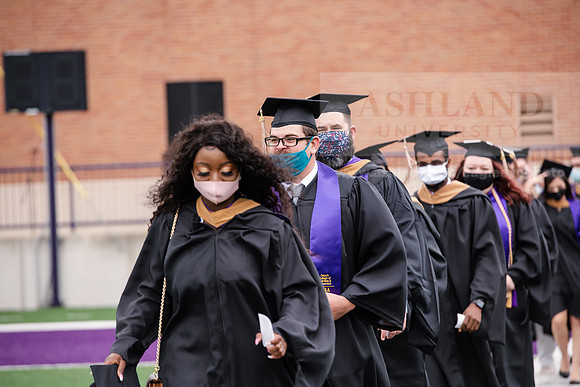 059SPGradProcessional0521ALW_3270