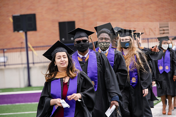 095SPGradProcessional0521ALW_3323