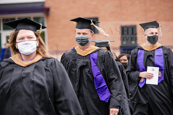109SPGradProcessional0521ALW_3341