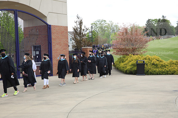044SPGradProcessional0521MBIMG_0752