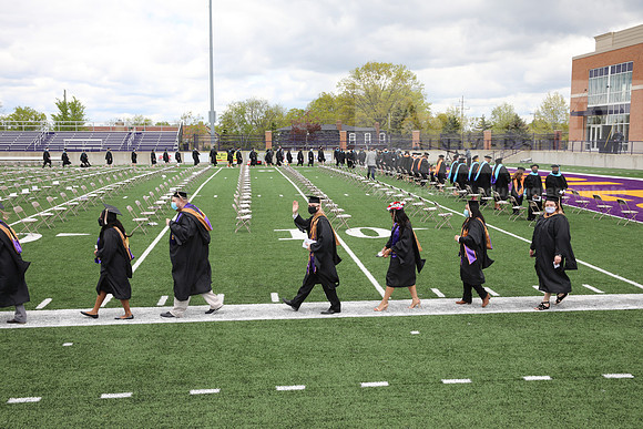 127SPGradProcessional0521MBIMG_0763
