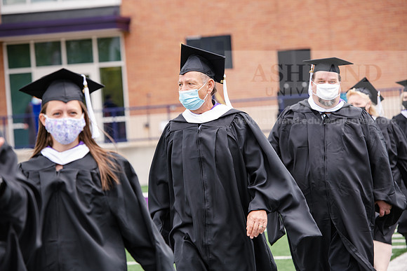 118SPGradProcessional0521ALW_3353
