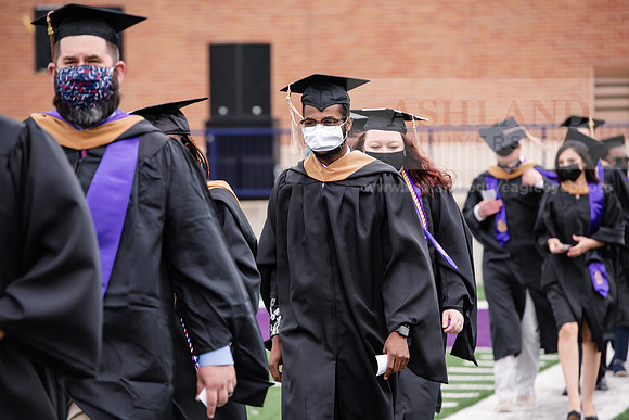 060SPGradProcessional0521ALW_3271