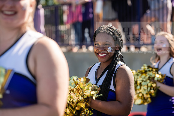HOCOAUvOHDomFootballGame1024AWB_1087