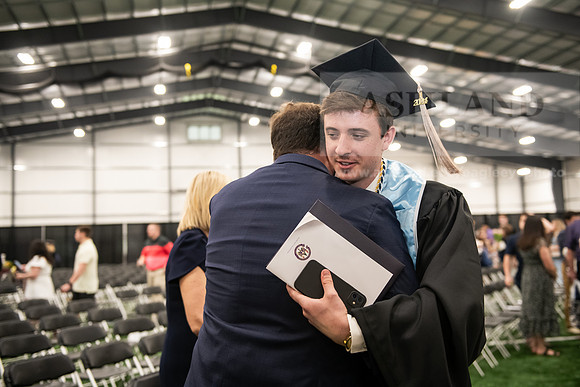 016SpGradPostCeremony0524AWB_9967