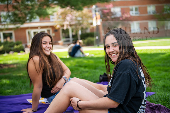 042SpringCampusLife0425AWB_9763