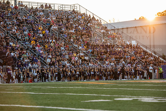 AUvIUPFootball0924ALW_8349