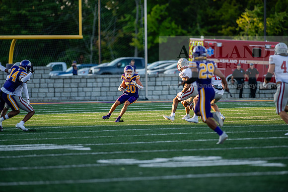 AUvIUPFootball0924AWB_3555