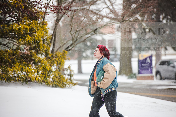 StudentsReturnWinterCampus0125AWB_6984
