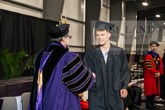 029SPGradBachelorArts0525AWB_3397