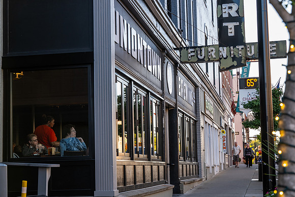 DowntownAshlandFall1025AWB_3080
