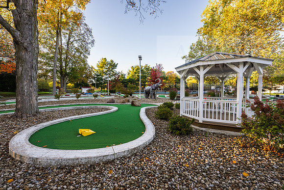 BrooksideParkMiniGolf1025AWB_1946