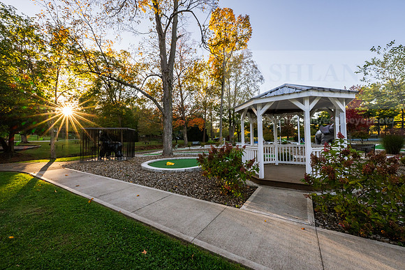 BrooksideParkMiniGolf1025AWB_1958