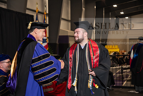 158SpGradBachelorArts0524TR_DSC_5282