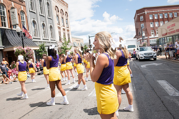 Ashland Palooza_AU Parade0819ALW_8530