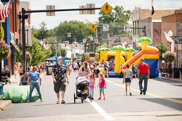 Ashland Palooza_AU Parade0819ALW_7486
