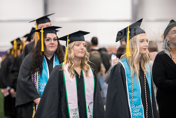 076SPGradProcessional0523ALW_1896