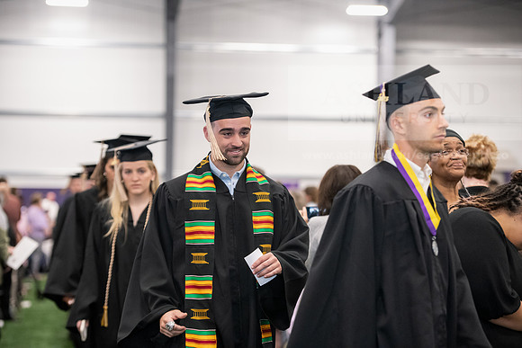 118SPGradProcessional0523ALW_1950