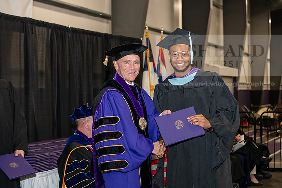 047SPGraduate0523ALW_2234