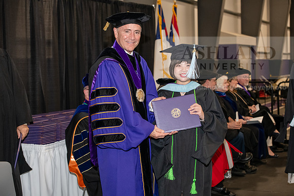 099SPGraduate0523ALW_2276