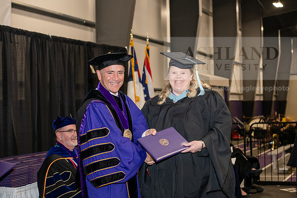 089SPGraduate0523ALW_2269