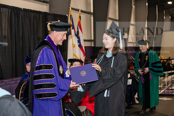 101SPGraduate0523ALW_2277