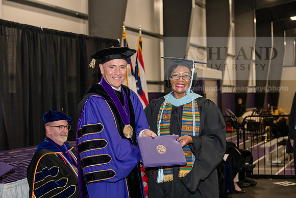 083SPGraduate0523ALW_2263