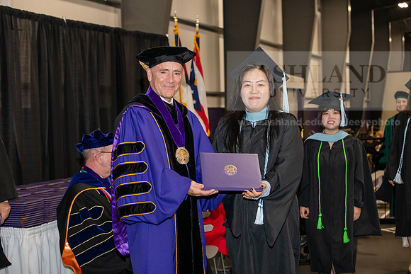 097SPGraduate0523ALW_2274
