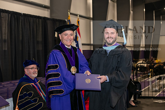005SPGraduate0523ALW_2204