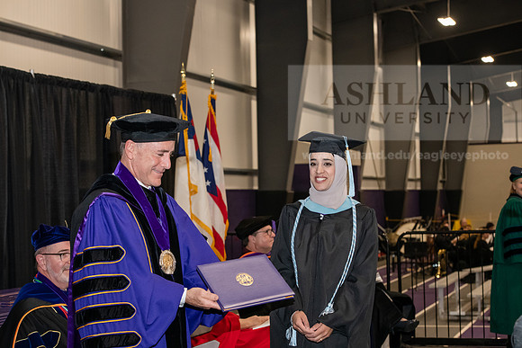 038SPGraduate0523ALW_2228