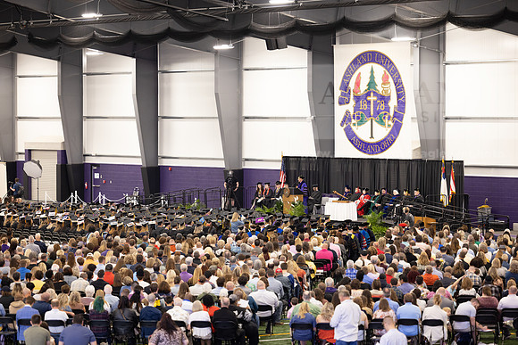 119SPGradCeremony0523CCP19594