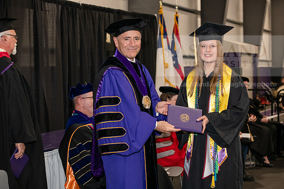 044SPGraduate0523ALW_3292