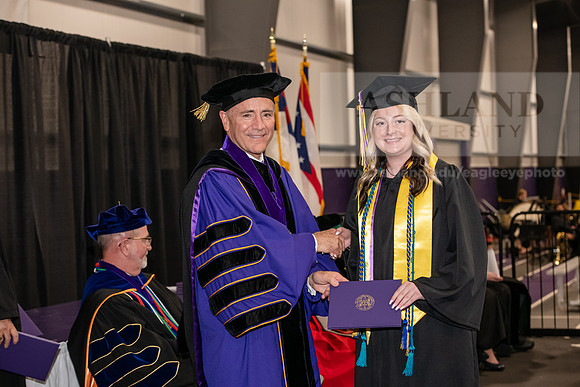 036SPGraduate0523ALW_3286