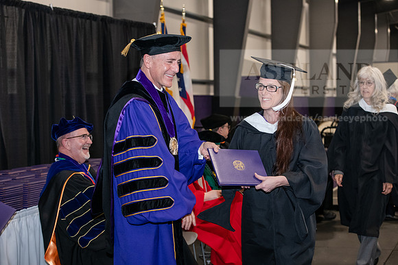 041SPGraduate0523ALW_2397
