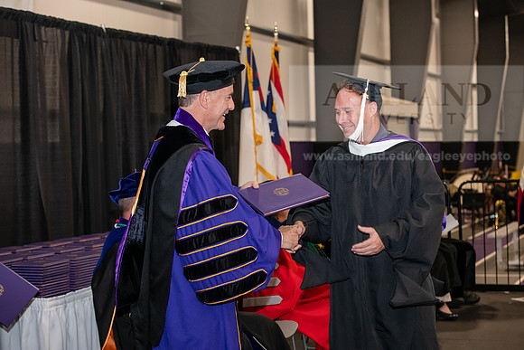 025SPGraduate0523ALW_2387