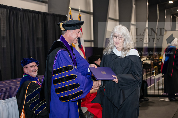 045SPGraduate0523ALW_2399