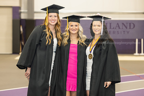 015SPGradPreCeremony0523CCP19367