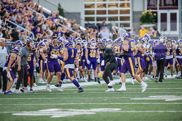 AUvIUPFootball0924AWB_3634