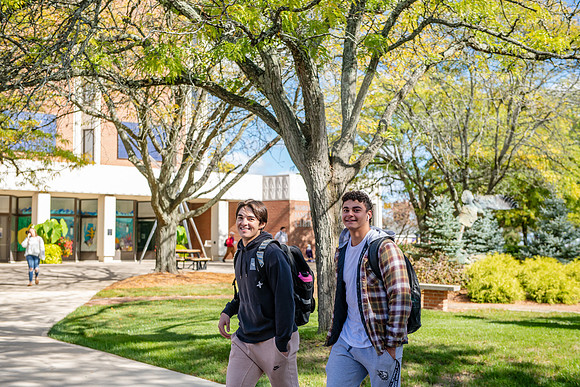 FallCampusLife1024AWB_1764